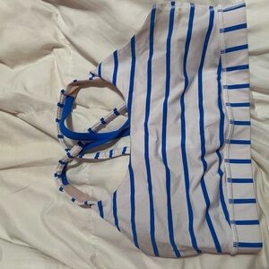 Size 6 Lululemon sports bra